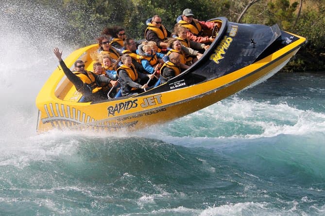 Best Whitewater Rafting Adventures in Taupo, NZ