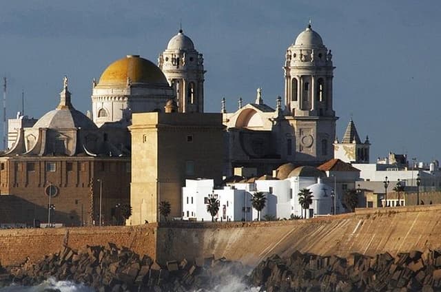 Sightseeing Day-Trip to Cadiz and Jerez from Seville