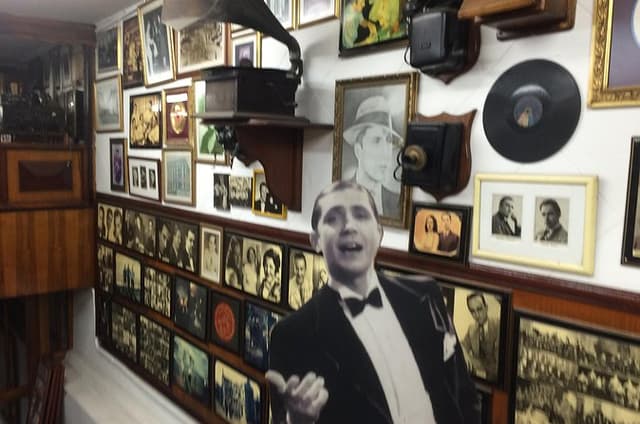 Medellin City Including The History of Tango and Lunch or Dinner