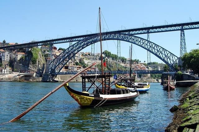 Private Porto City Tour with Sailing and Wine Tastings