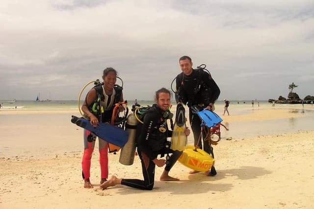 WaterColors - Open Water Diver Certification in Boracay