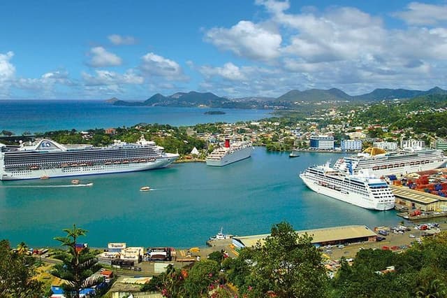 St Lucia Northern Tour: Pigeon Island, Marigot Bay & Rum Stop