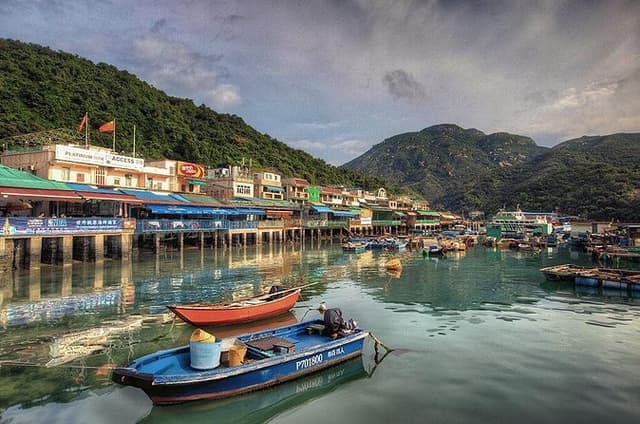 Private Day Tour Of Hong Kong: Lamma Island Including Transfer