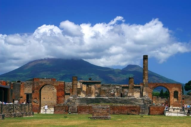 Private Pompeii Day Trip from Rome