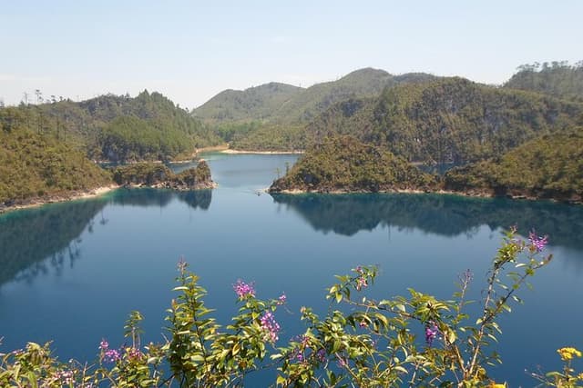 El Chiflon Waterfalls and Montebello Lakes Day Trip from Tuxtla Gutiérrez