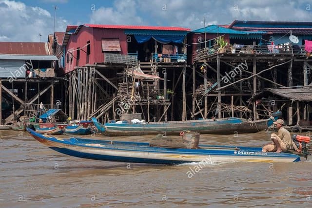 Kampong Phluk Floating Village Tour by Boat