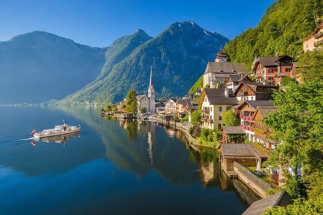 Hallstatt Small-Group Day Trip from Vienna