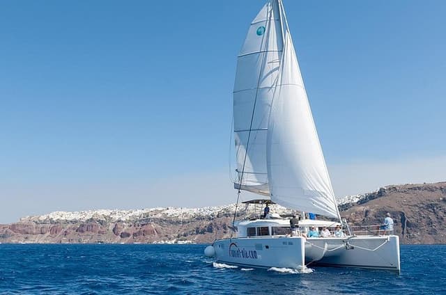 Santorini Small-Group Catamaran Sailing Trip(BBQ,drinks, transfer)