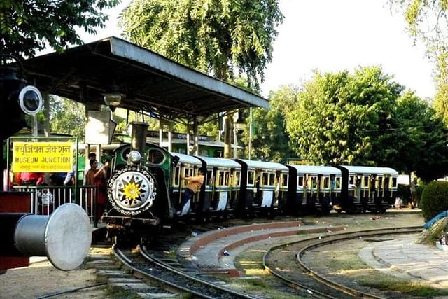 Private Day Tour of Delhi's Quirky Museums