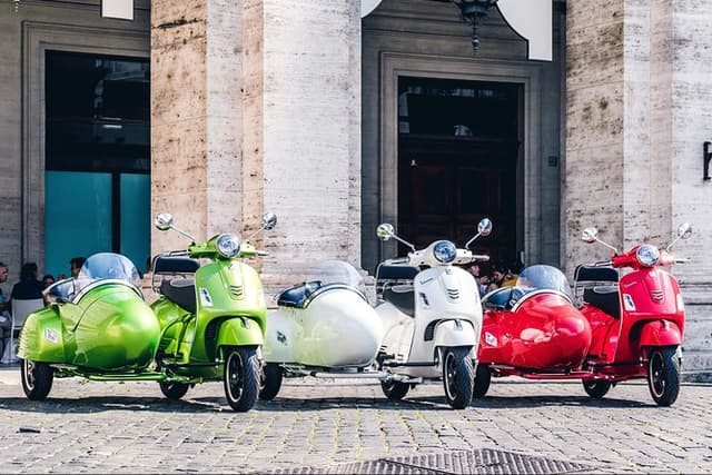 Rome Morning Vespa Sidecar Tour in Rome with Cappuccino