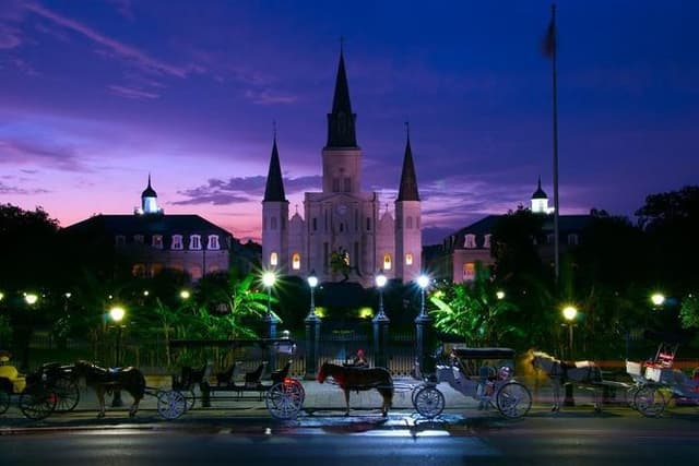 Haunted Drunken History Tour from New Orleans
