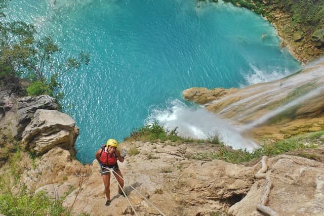 Rappelling beside Minas Viejas and Micos Waterfall