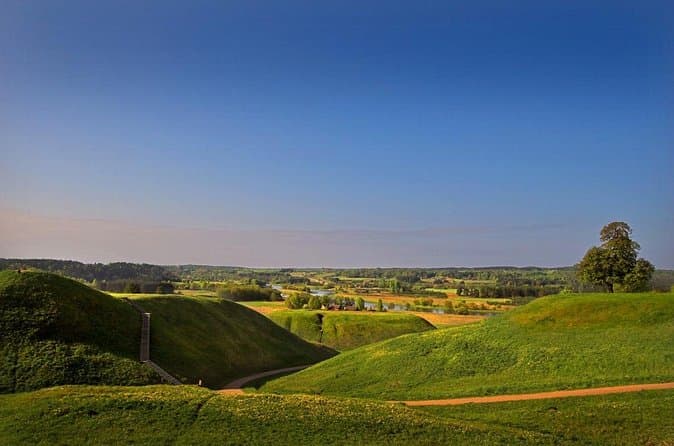 Explore Vilnius: Three Capitals Tour Options