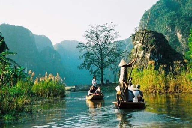Private Ninh Binh Full Day visiting Van Long Kenh Ga depart from Hanoi Center