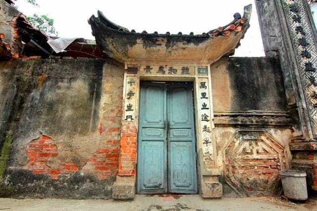 Cu Da and Van Phuc Villages: Private Tour from Hanoi