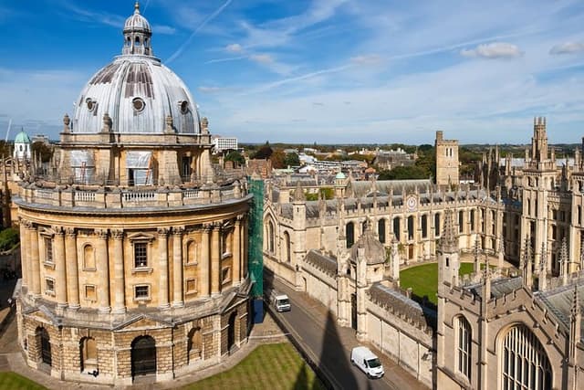 Oxford & Harry Potter Private Walking Tour Experience