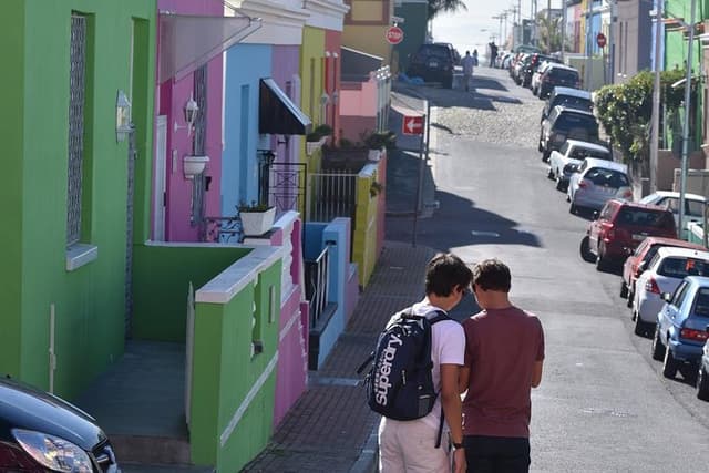 Cape Town Walking Experience & Nelson Mandela Legacy Exhibition