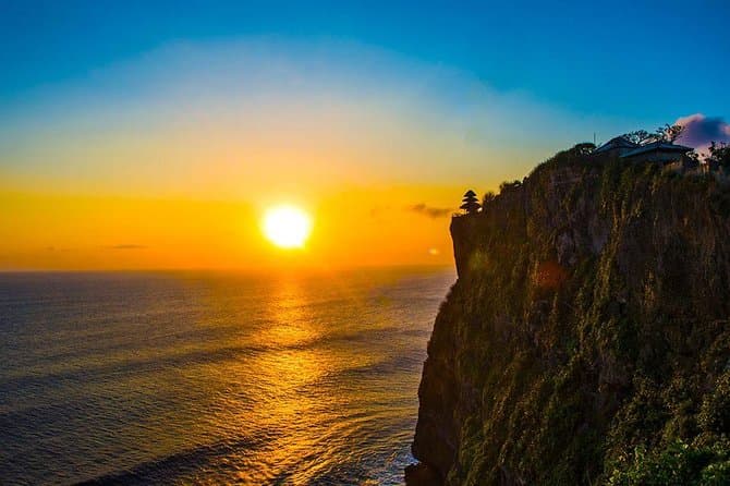 Experience Uluwatu Temple & Iconic Kecak Fire Dance