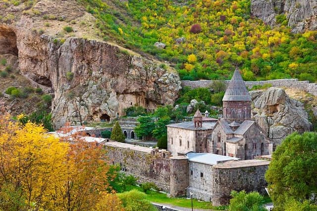 Group Tour: Garni, Symphony of Stones, Geghard, Lavash Baking