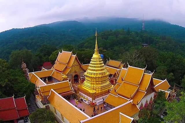 Chiang Mai Cultural Highlights: Wat Doi Suthep & Phu Ping Palace