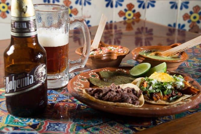 Best Cancun Taco Tour: An Authentic Mexican Food Experience