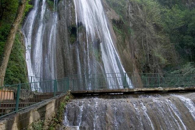 Horsetail Falls Park Tour