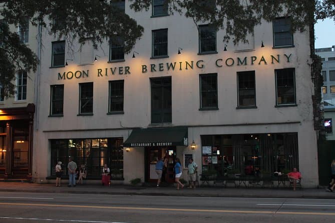 Best Savannah Haunted Pub Crawl & Ghost Tour Experience