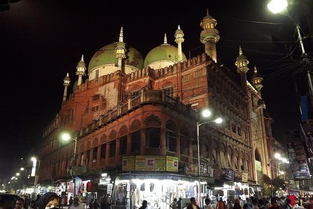 Explore the Religious Sites in Kolkata
