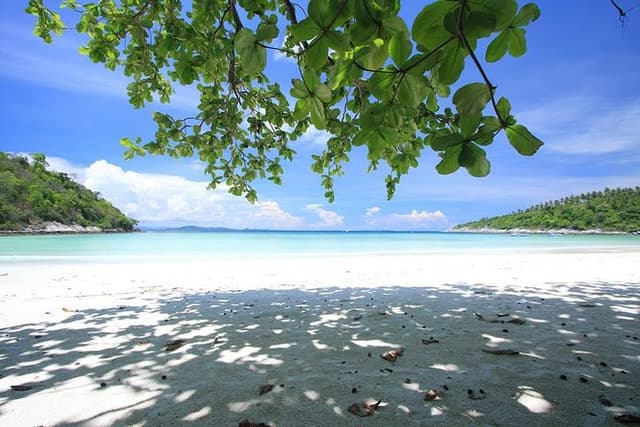 Phuket Raya Island Day Tour with Snorkeling OR Scuba Diving