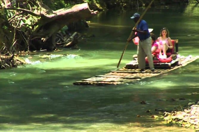 Martha Brae Rafting in Trelawny: River Adventure