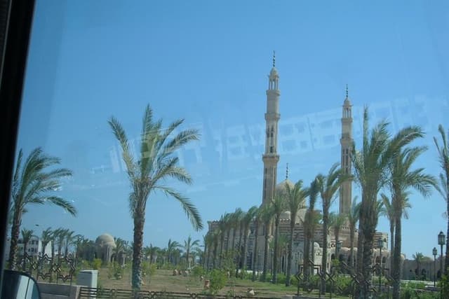 City Tour and Glass Boat Special Trip From Sharm Port
