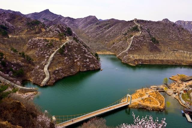 Mutianyu and Huanghuacheng Great Wall Private Tour with English Speaking Driver