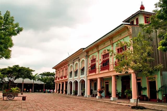 Private Guayaquil City Tour and Parque Historico