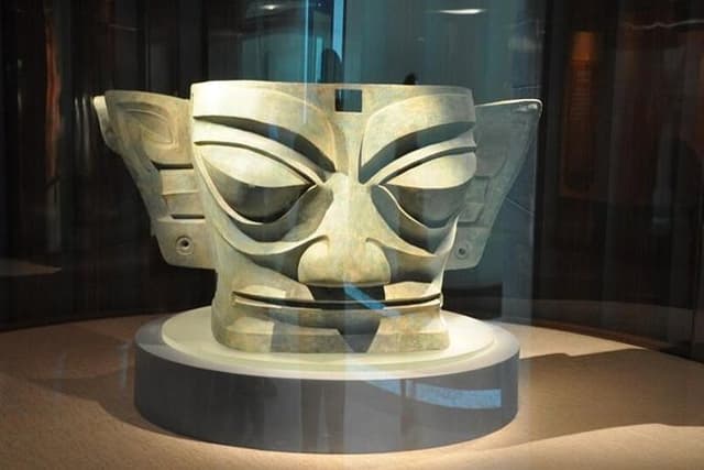 Chengdu Guided Tour: Giant Pandas and Shu Culture Museum