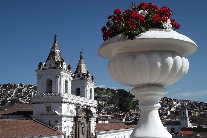 Quito Historic Center & Middle of the World Tour