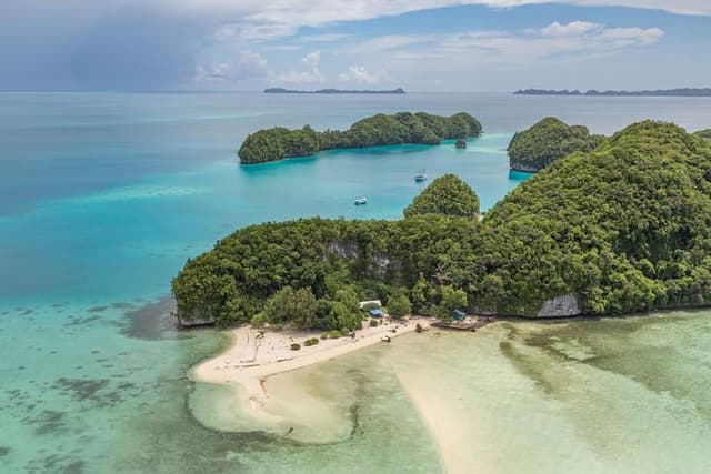 Milky Way, Shark City Island, Beach and Rock Island Tour