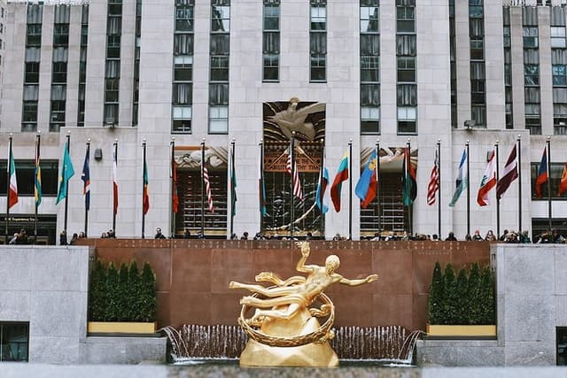 Midtown Manhattan Guided Walking Tour Semi-Private 12ppl Max