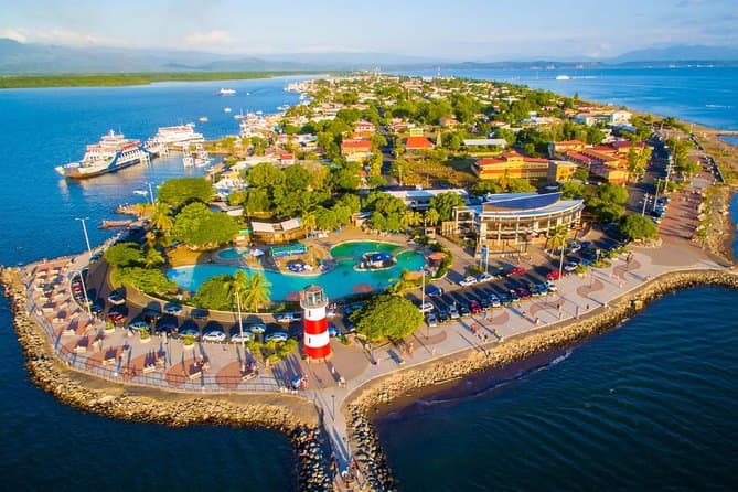 Puntarenas Crocodile Safari: Wild Costa Rica Adventure