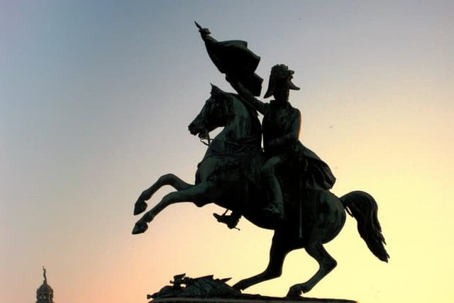 Private Vienna Evening Walk — Orientation for Your First Night