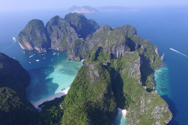 Private Phi Phi & 4 Islands Sunset Cruise by Speedboat - from Krabi