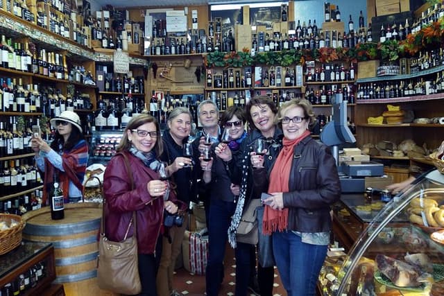 Porto Private Food & Wine Walking Tour with Market & Tastings
