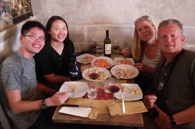 Rione Monti Food, Wine & Sightseeing Tour of Rome