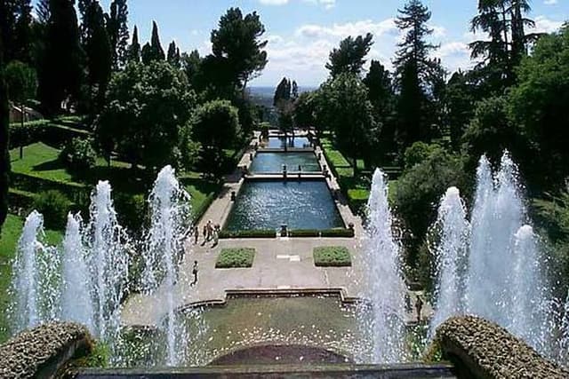 Private Tour: Tivoli Gardens and Countryside Experience from Rome