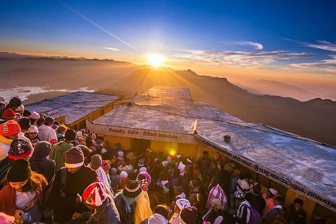 Best Adam's Peak Trekking Tours from Colombo