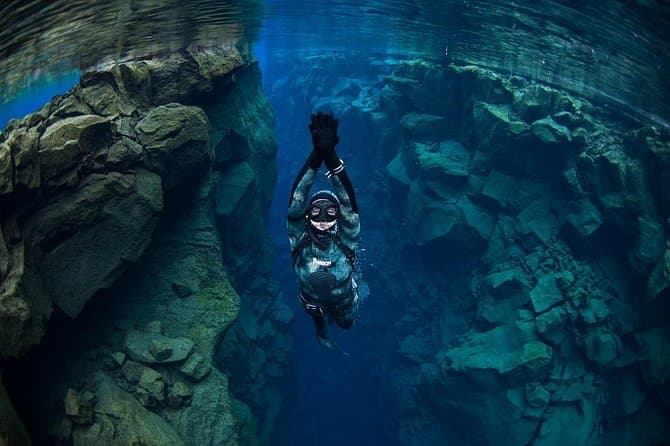 Silfra Dive