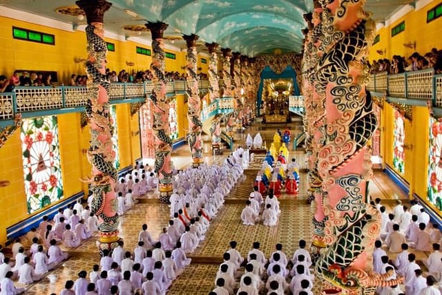 Small-Group 1-day: Cao Dai Temple & Ba Den Mountain