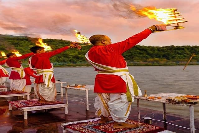 Private Day Trip to Haridwar and Rishikesh from Delhi by Car