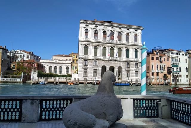Peggy Guggenheim collection Venice private tour