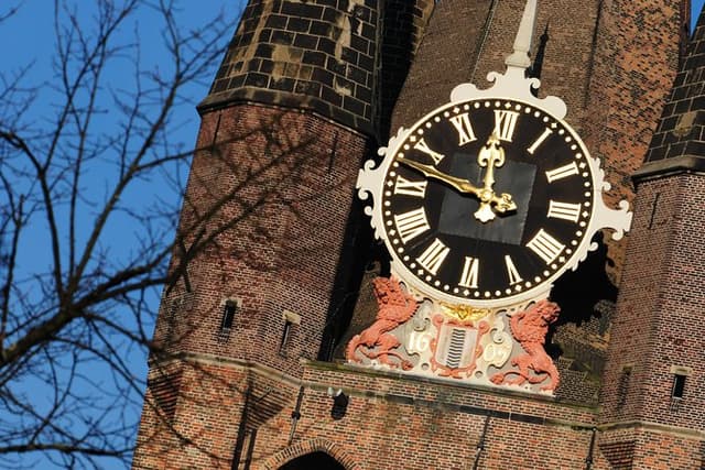 Walking Tour of Delft - The City of Orange and Blue