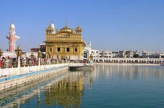 Best Wagah Border Tours & Tickets